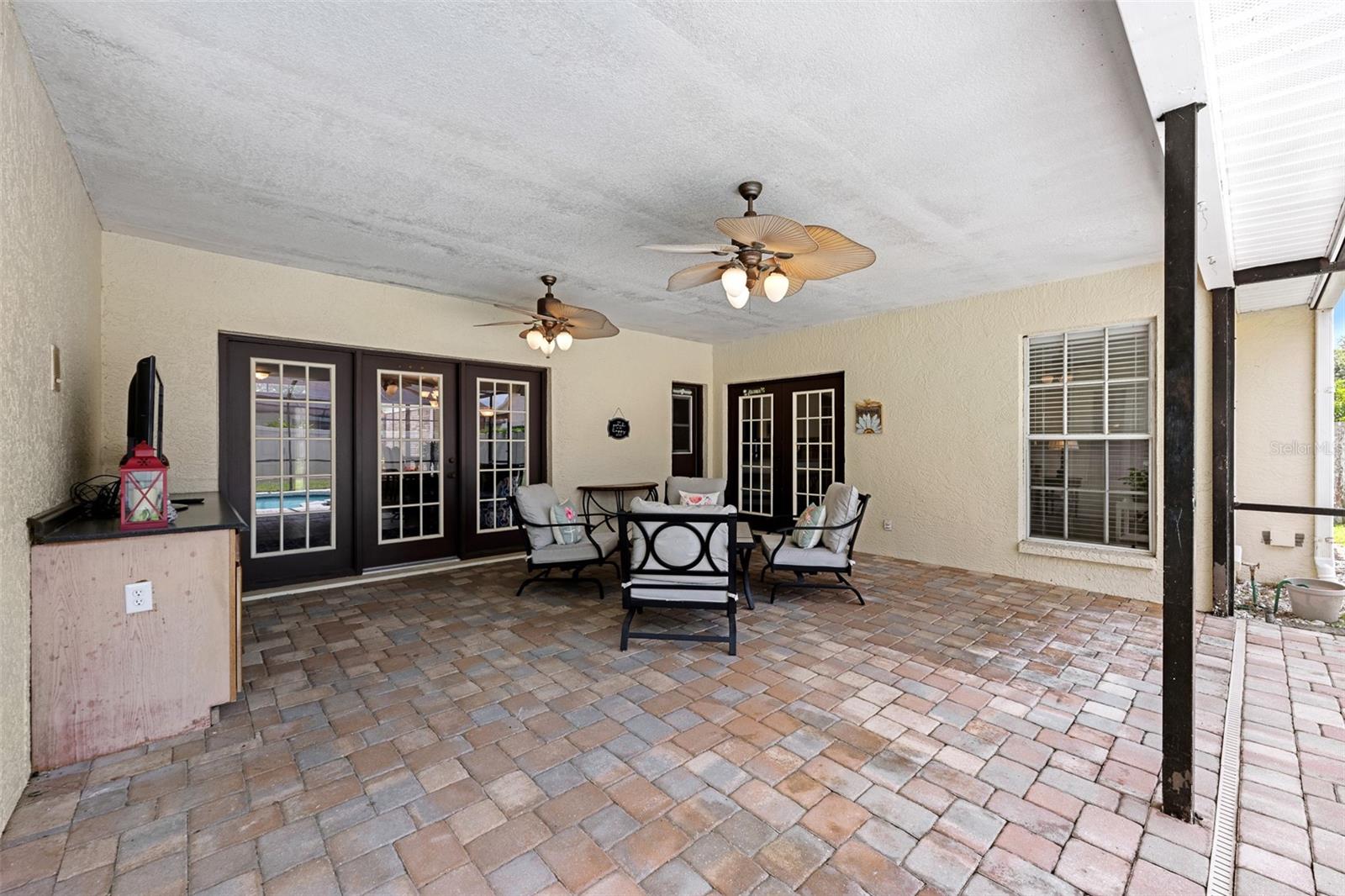 15612 INDIAN QUEEN DR