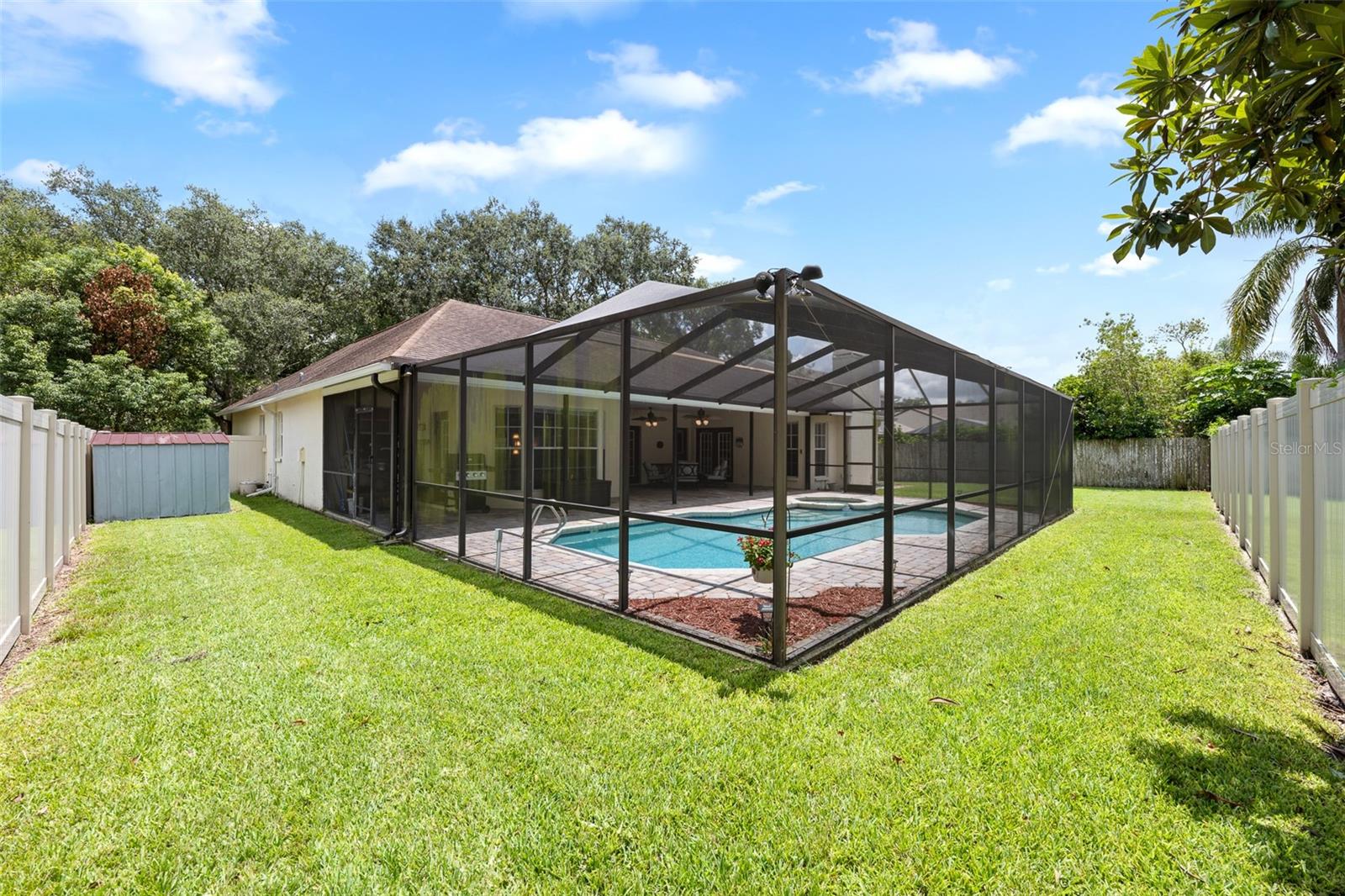 15612 INDIAN QUEEN DR