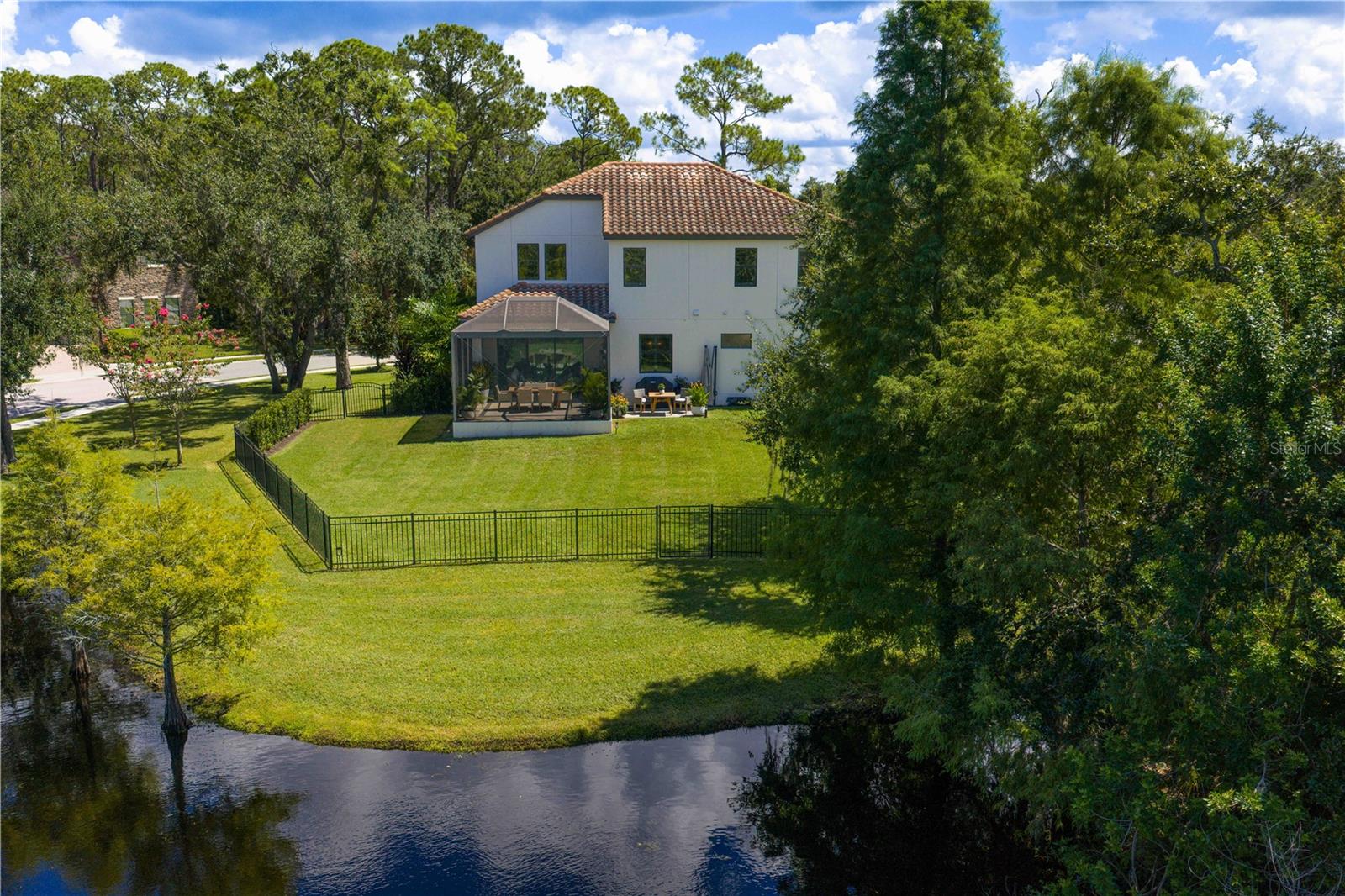 7876 MARSH POINTE DR