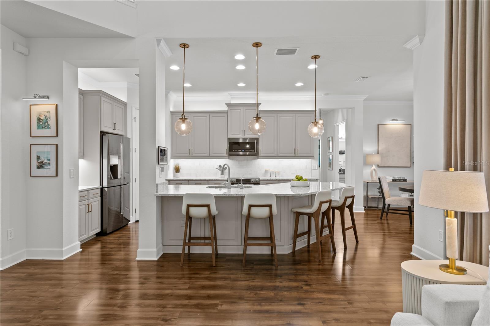 7876 MARSH POINTE DR