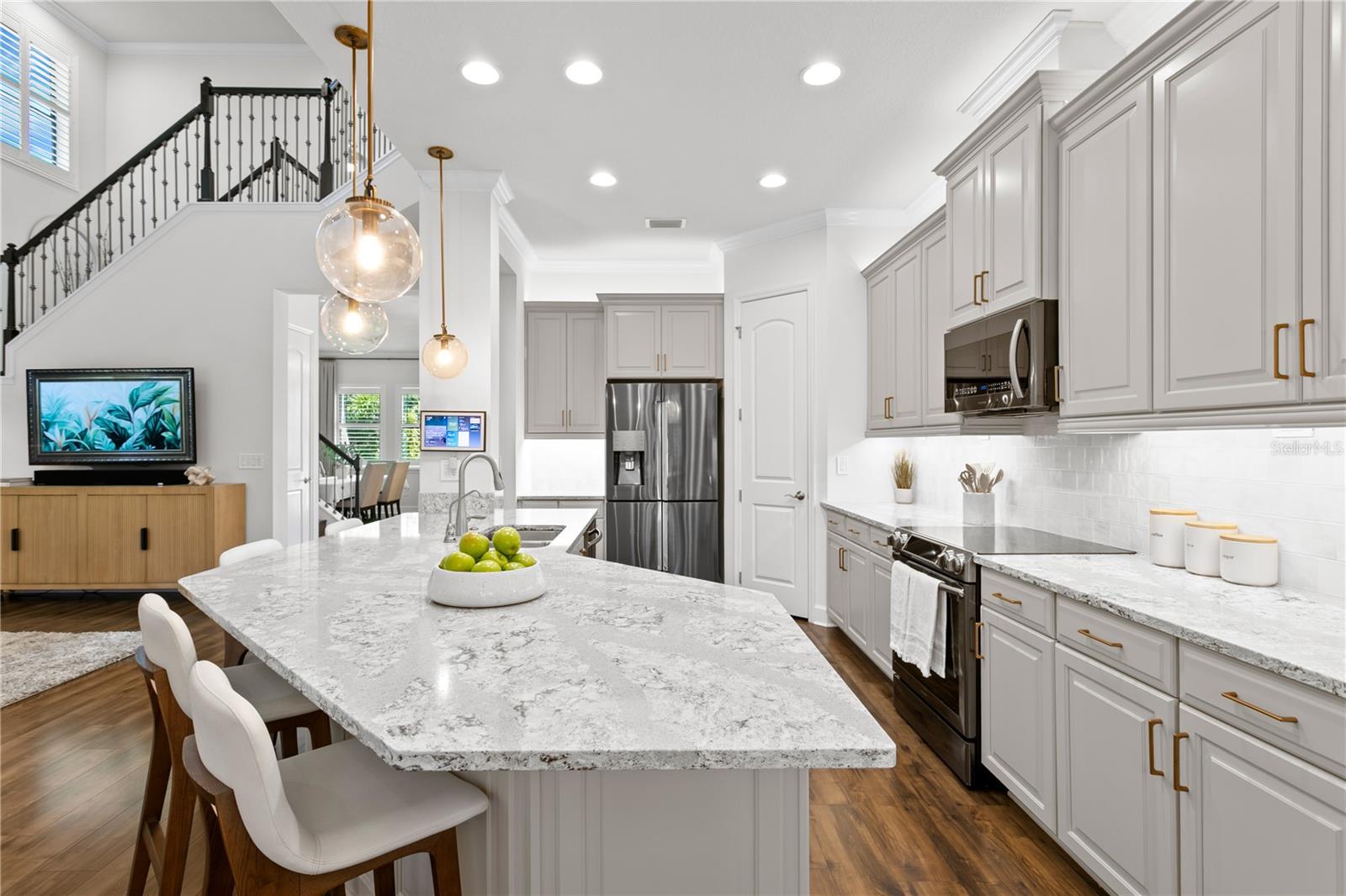 7876 MARSH POINTE DR