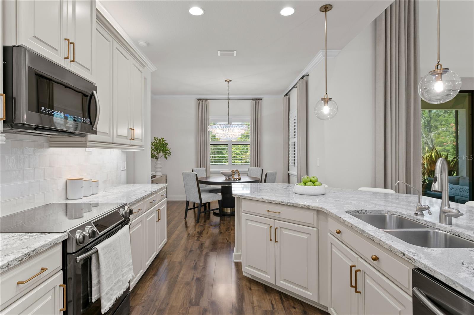 7876 MARSH POINTE DR