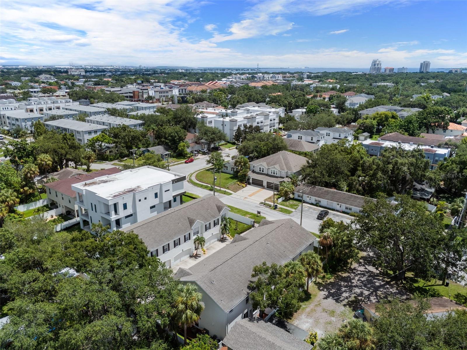 2609 W CLEVELAND ST #B