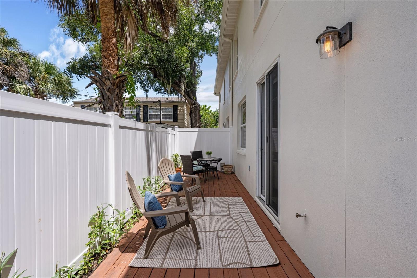 2609 W CLEVELAND ST #B