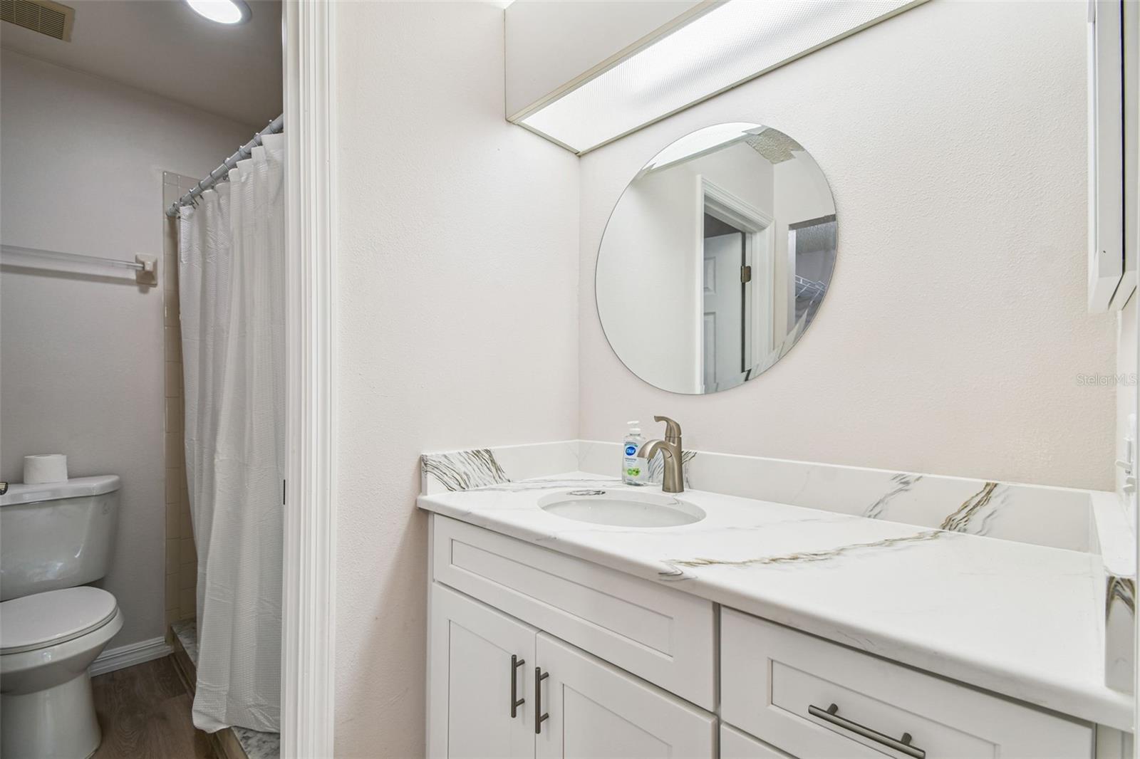 1341 AZALEA DR #1906