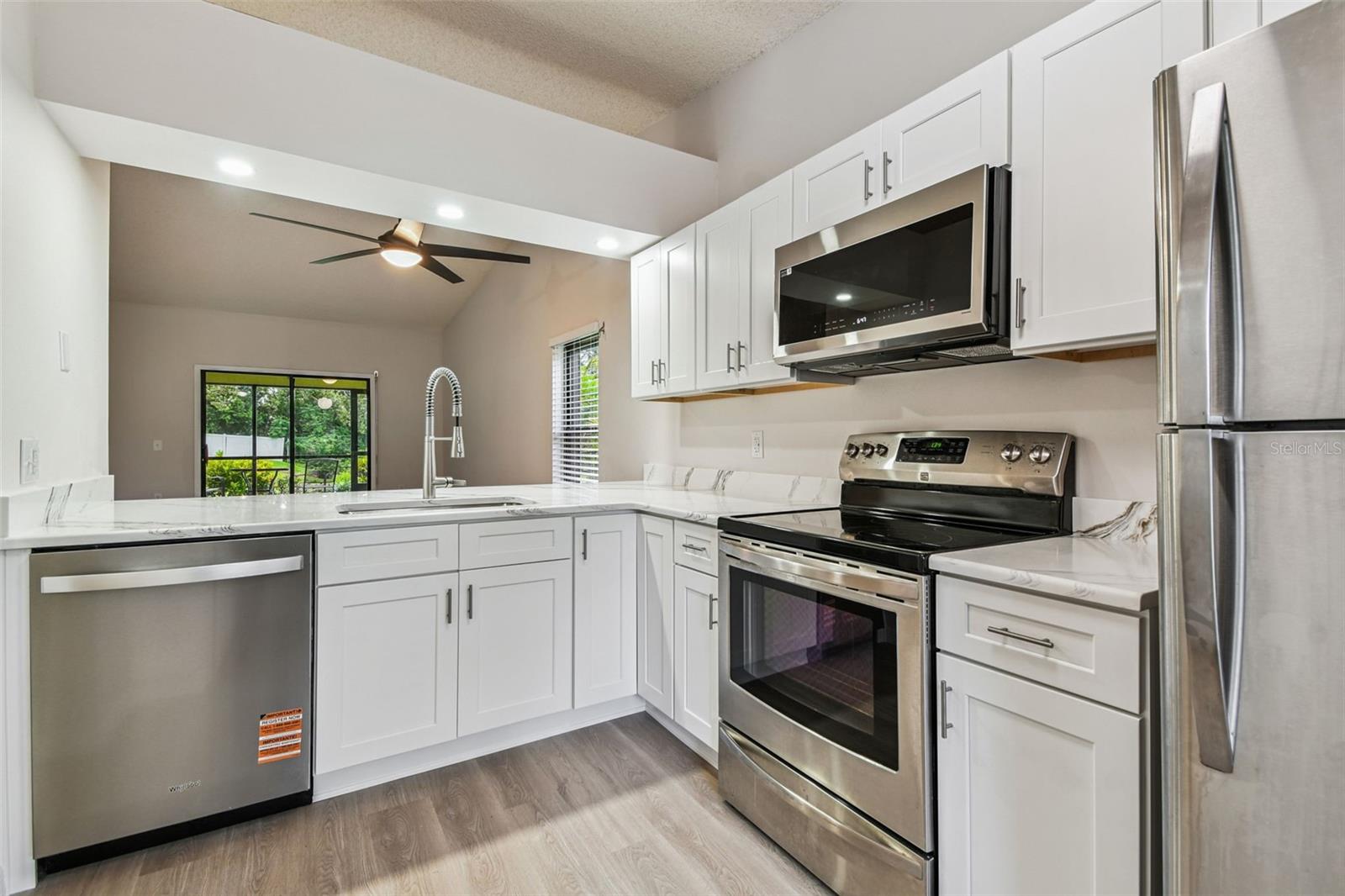 1341 AZALEA DR #1906