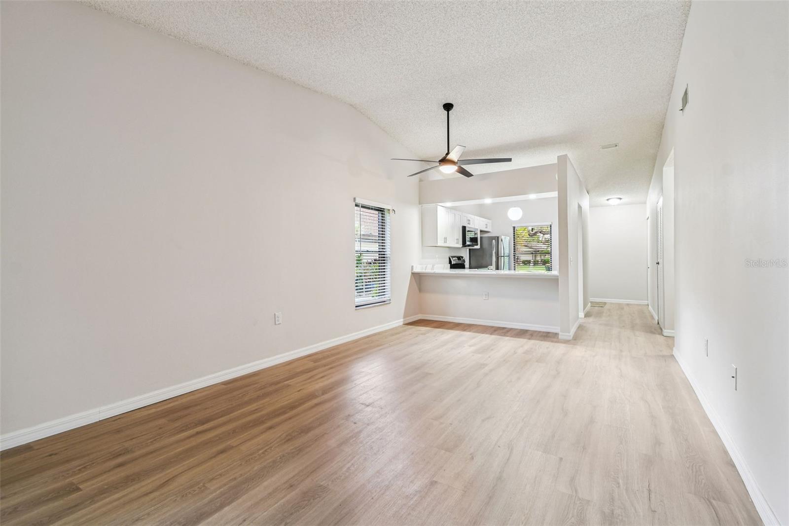 1341 AZALEA DR #1906