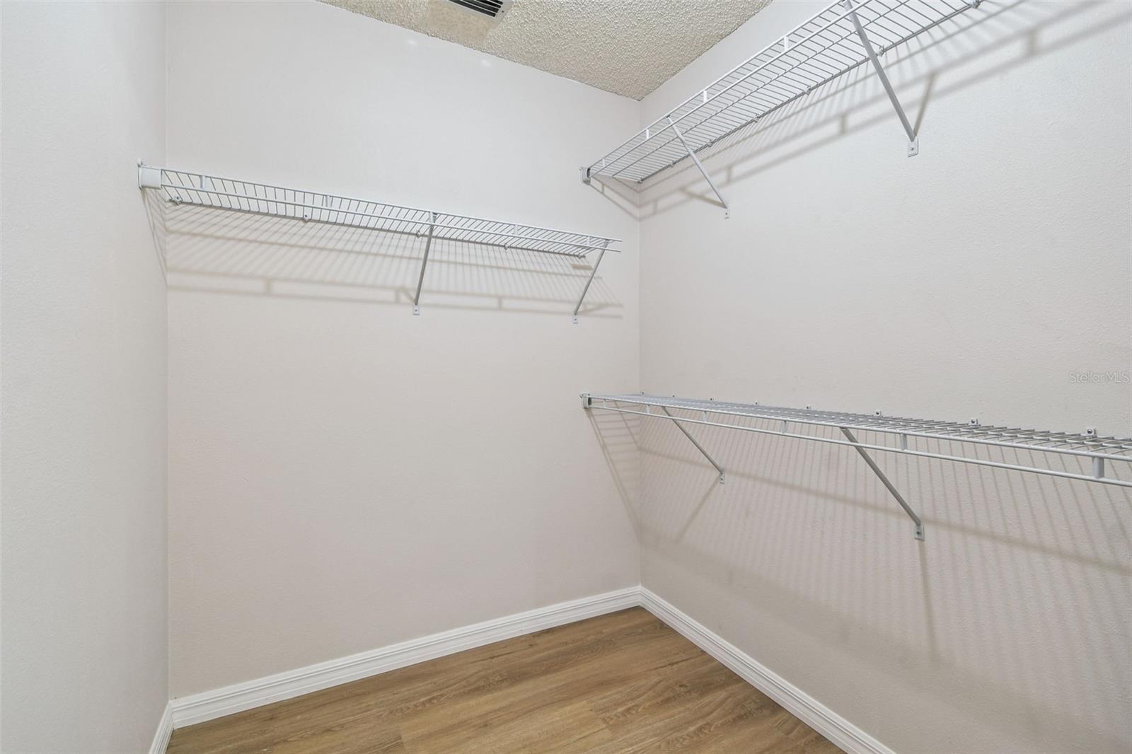 1341 AZALEA DR #1906