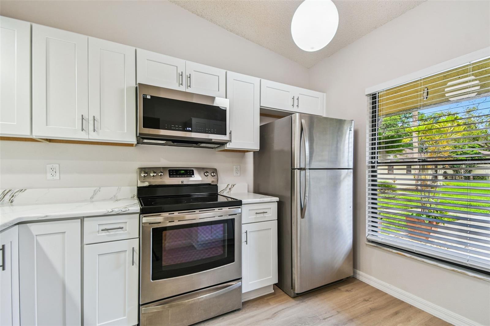 1341 AZALEA DR #1906