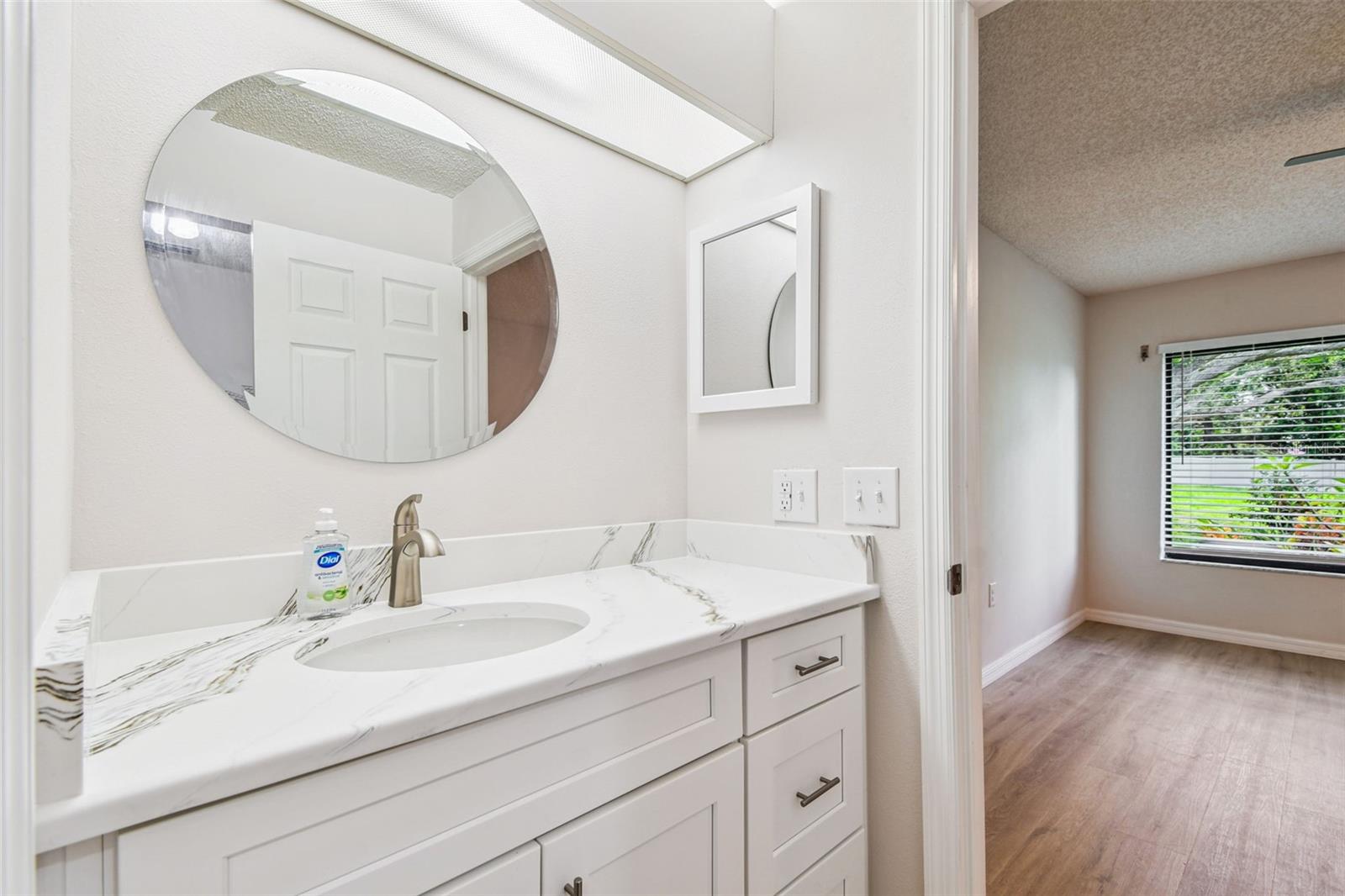 1341 AZALEA DR #1906