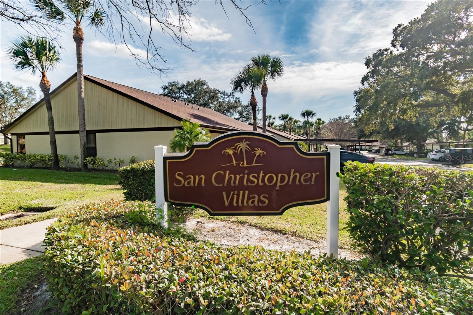 1341 AZALEA DR #1906