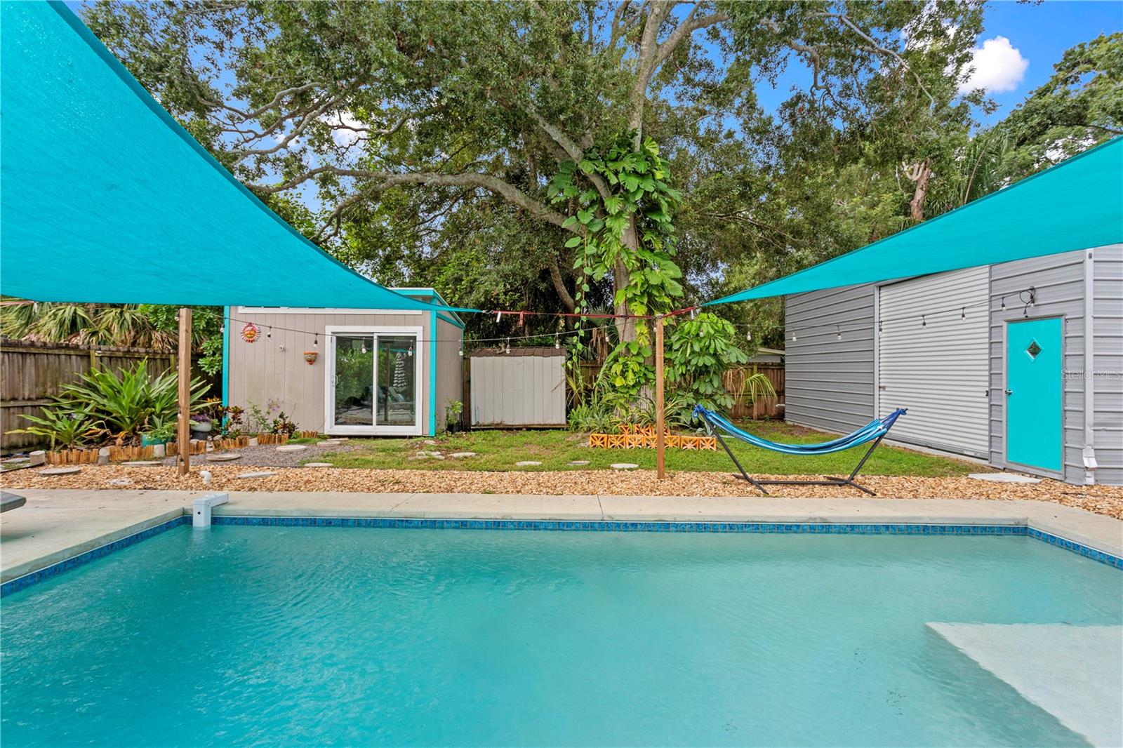 4208 W WISCONSIN AVE