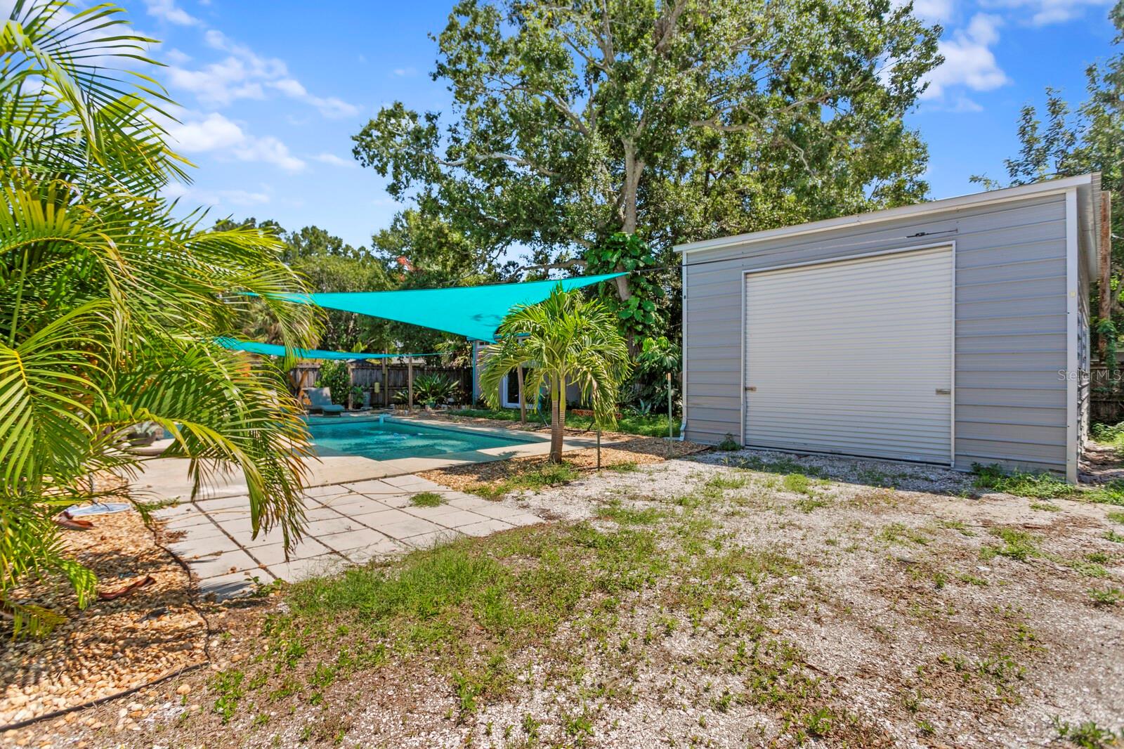 4208 W WISCONSIN AVE