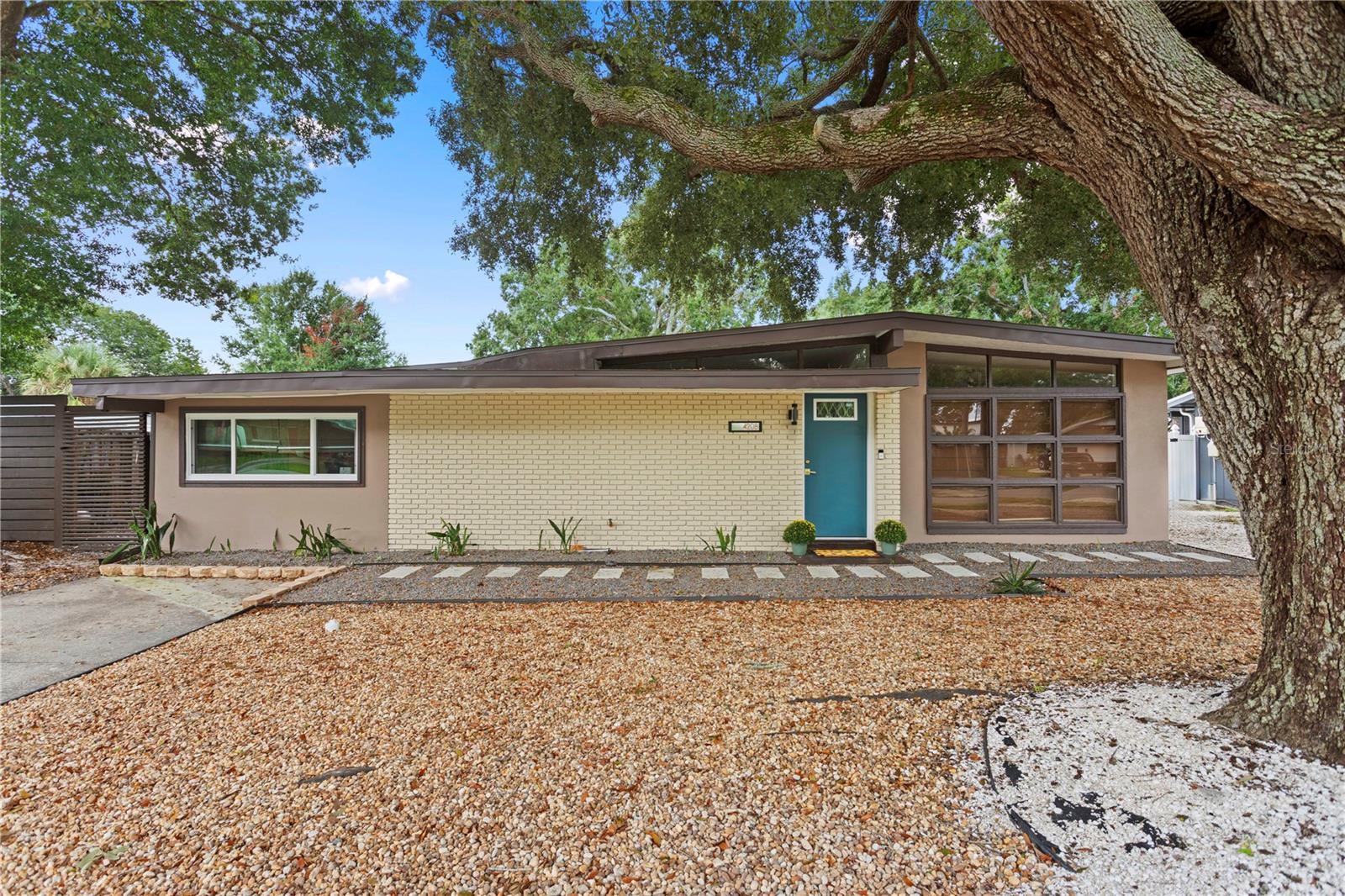 4208 W WISCONSIN AVE