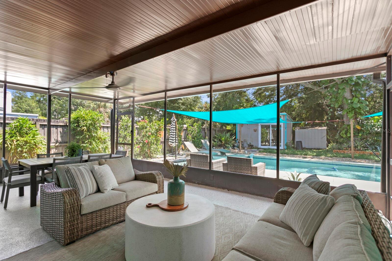 4208 W WISCONSIN AVE