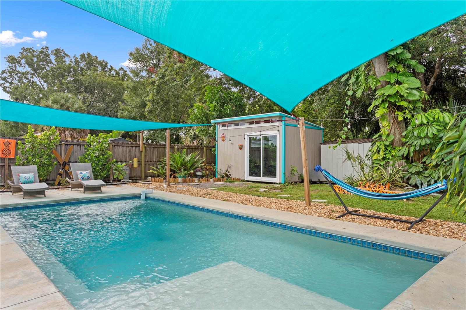 4208 W WISCONSIN AVE