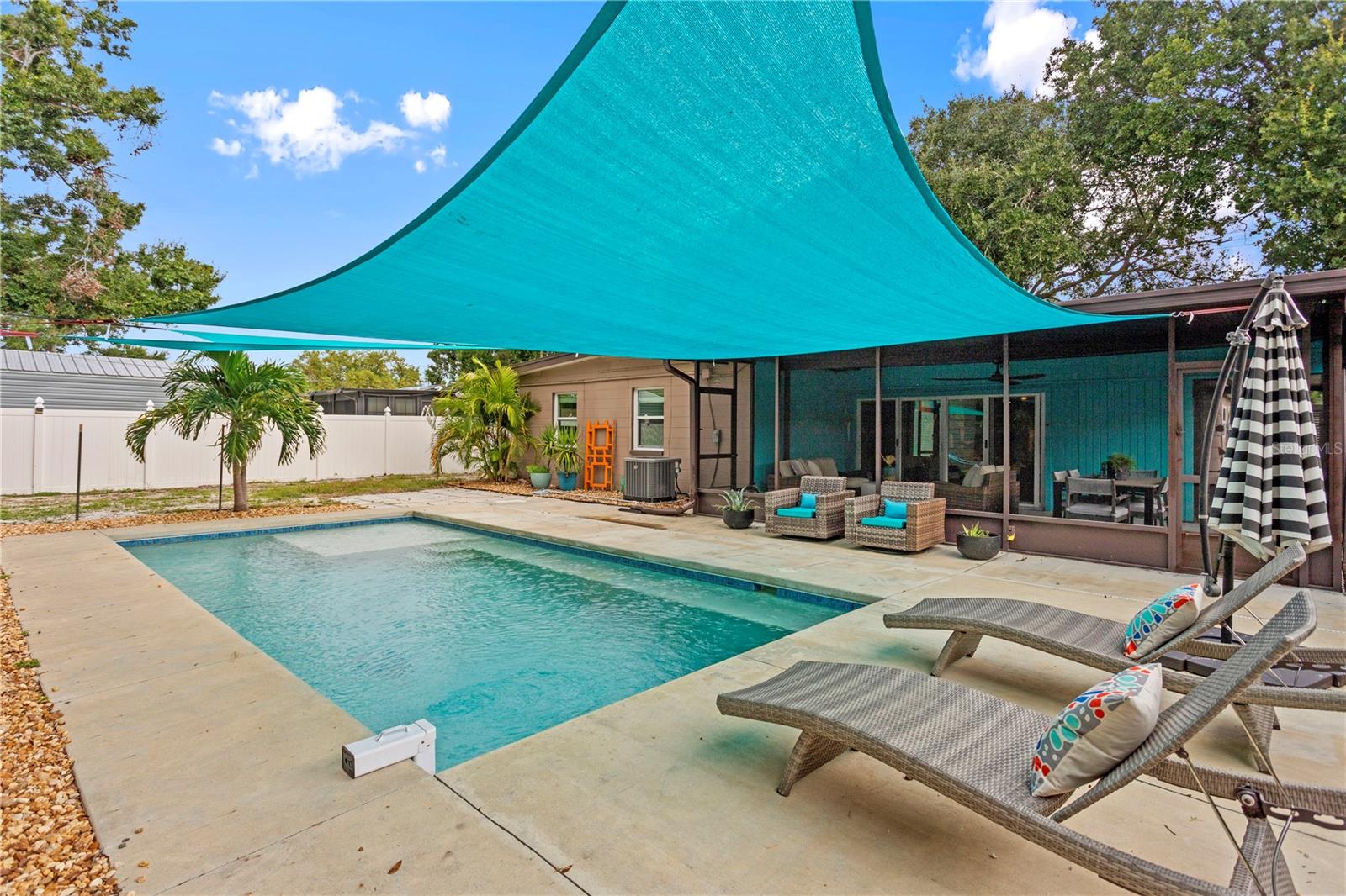 4208 W WISCONSIN AVE