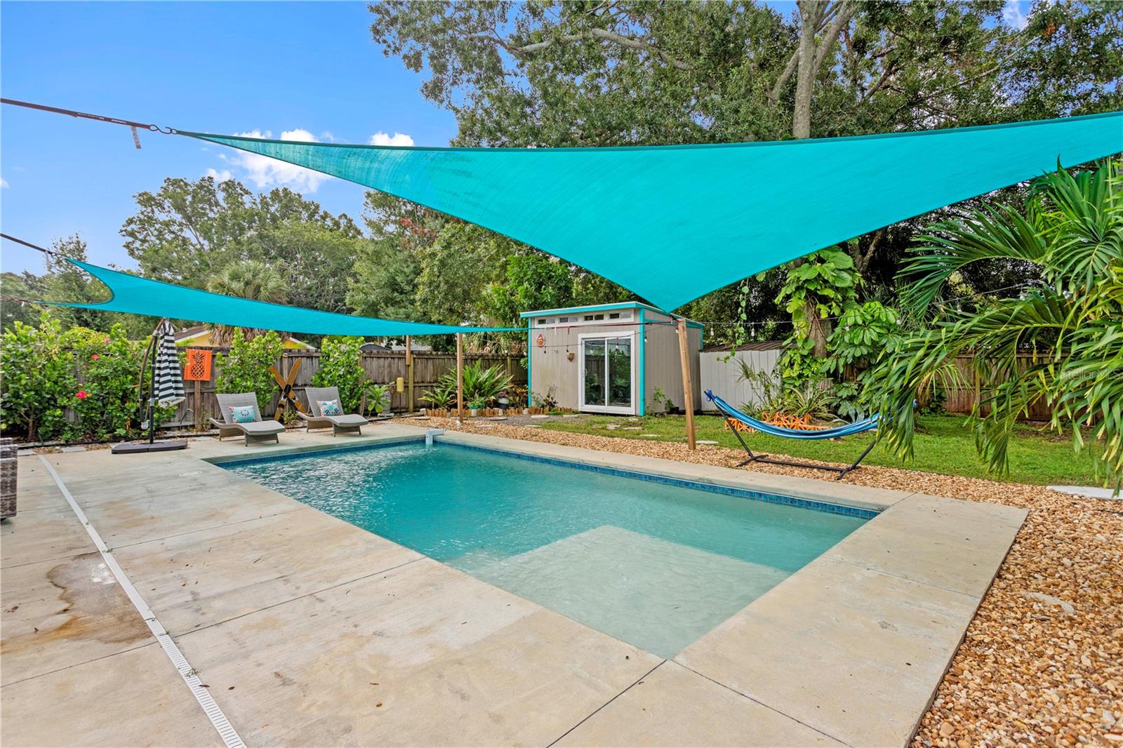 4208 W WISCONSIN AVE