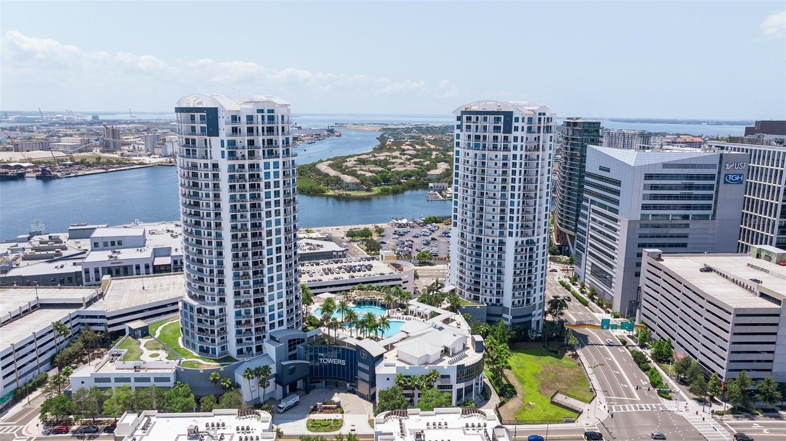 1208 E KENNEDY BLVD #831