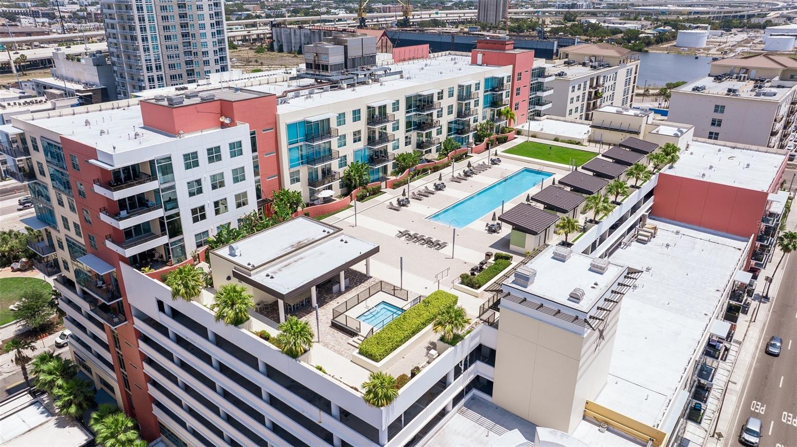 1208 E KENNEDY BLVD #831