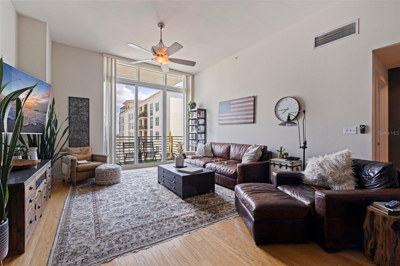 1208 E KENNEDY BLVD #831