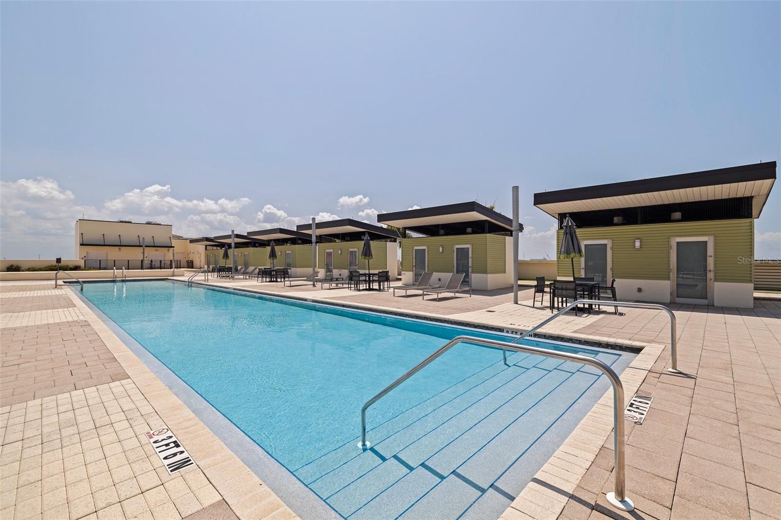 1208 E KENNEDY BLVD #831