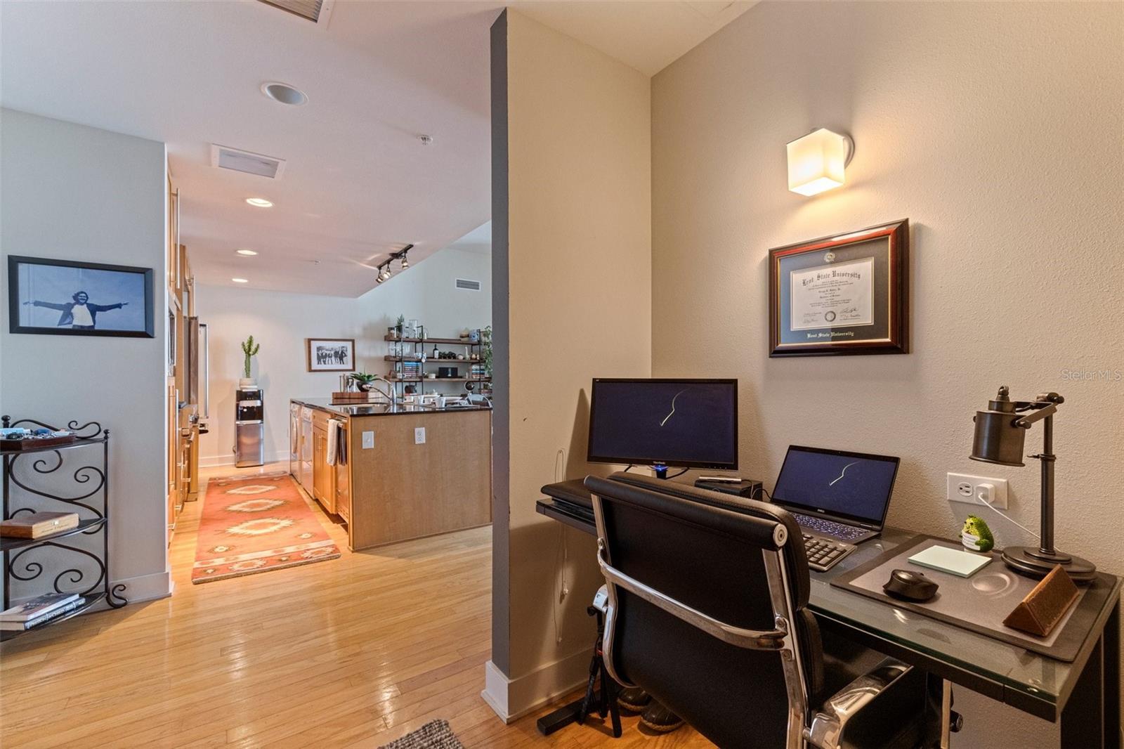 1208 E KENNEDY BLVD #831