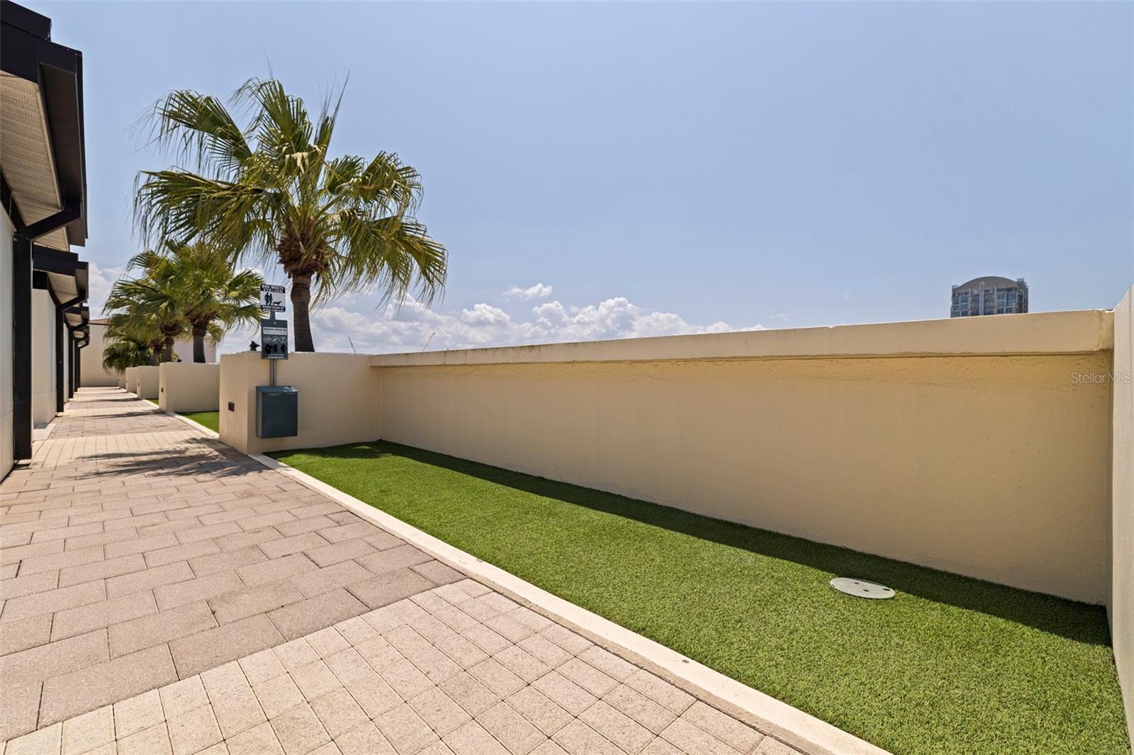 1208 E KENNEDY BLVD #831