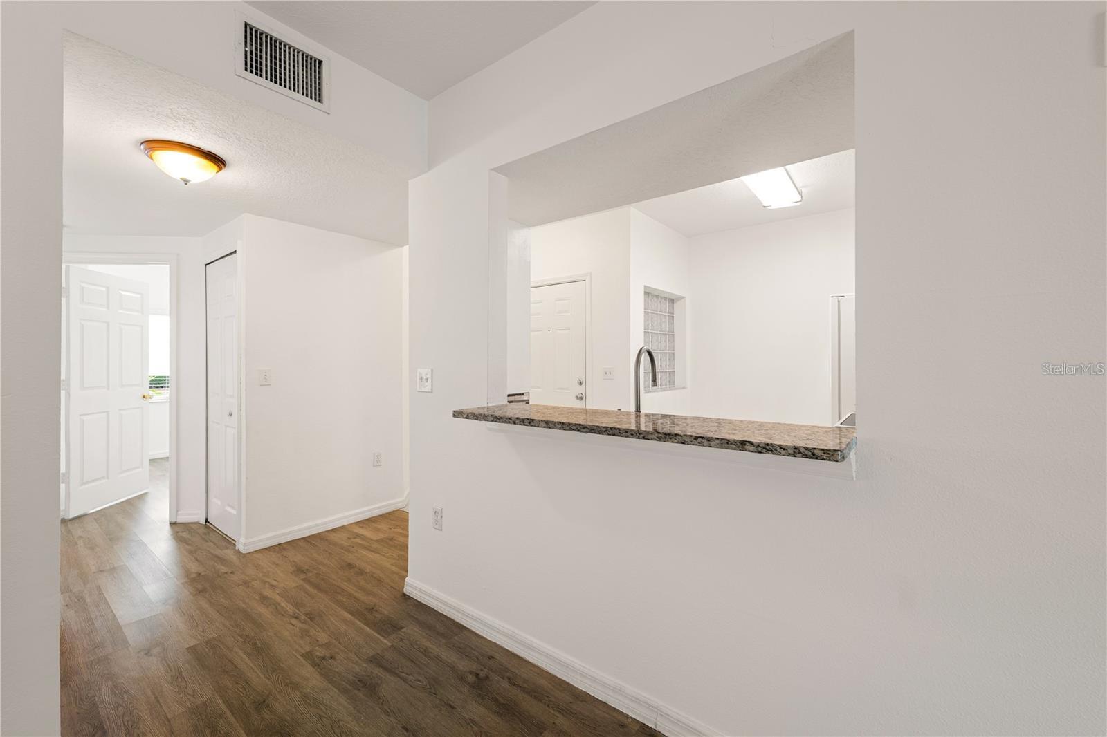 6434 CYPRESSDALE DR #102