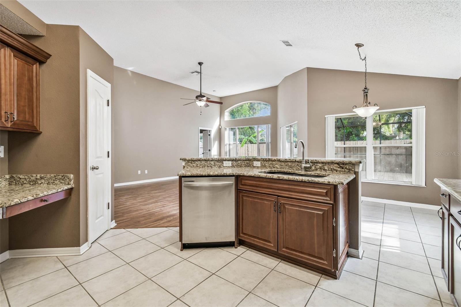 5646 PADDOCK TRAIL DR