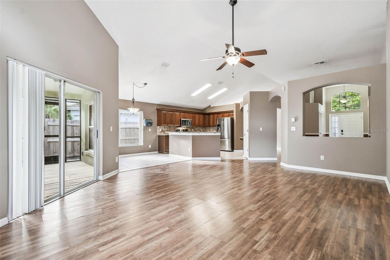 5646 PADDOCK TRAIL DR