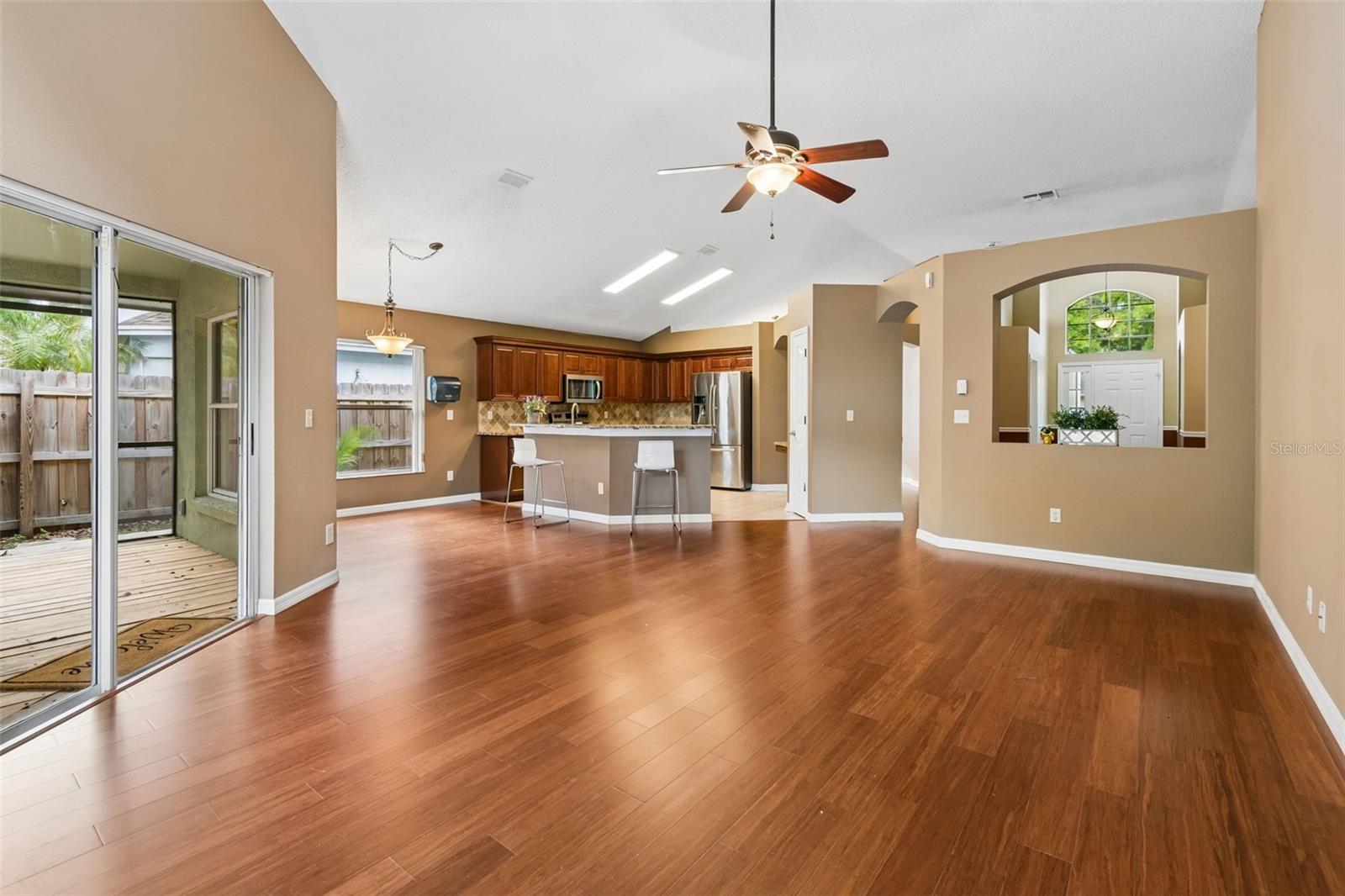 5646 PADDOCK TRAIL DR