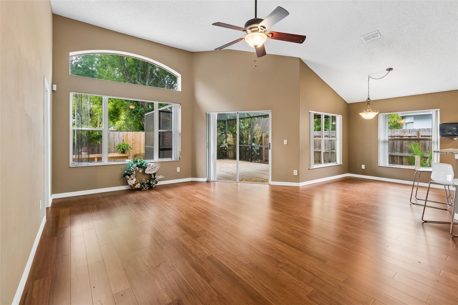 5646 PADDOCK TRAIL DR