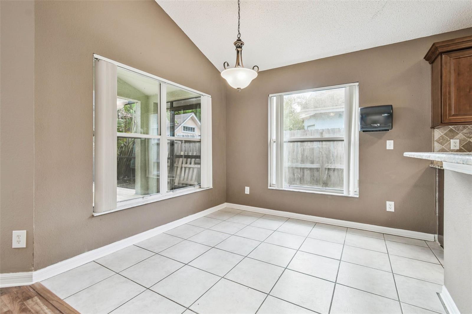 5646 PADDOCK TRAIL DR