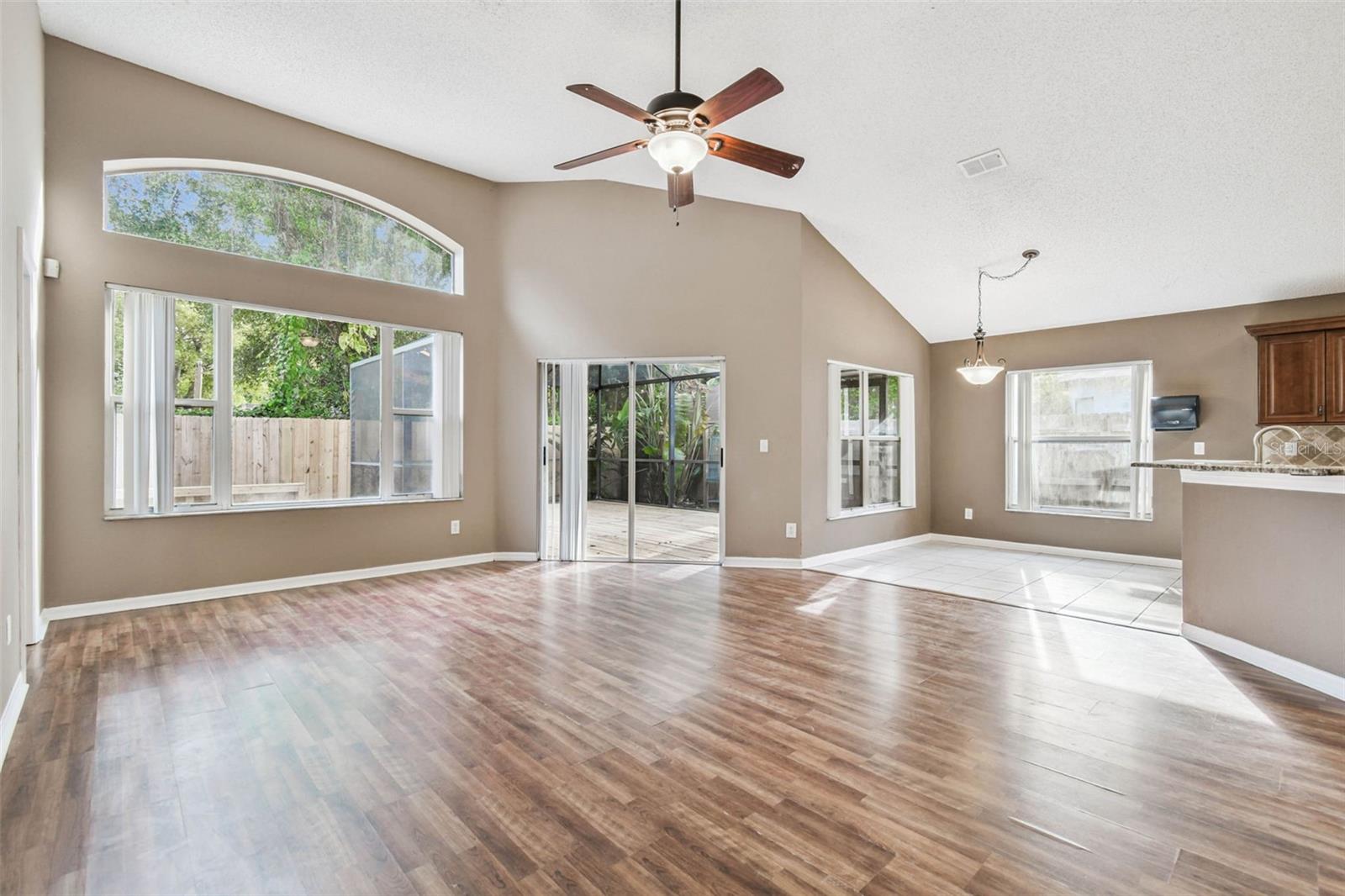 5646 PADDOCK TRAIL DR