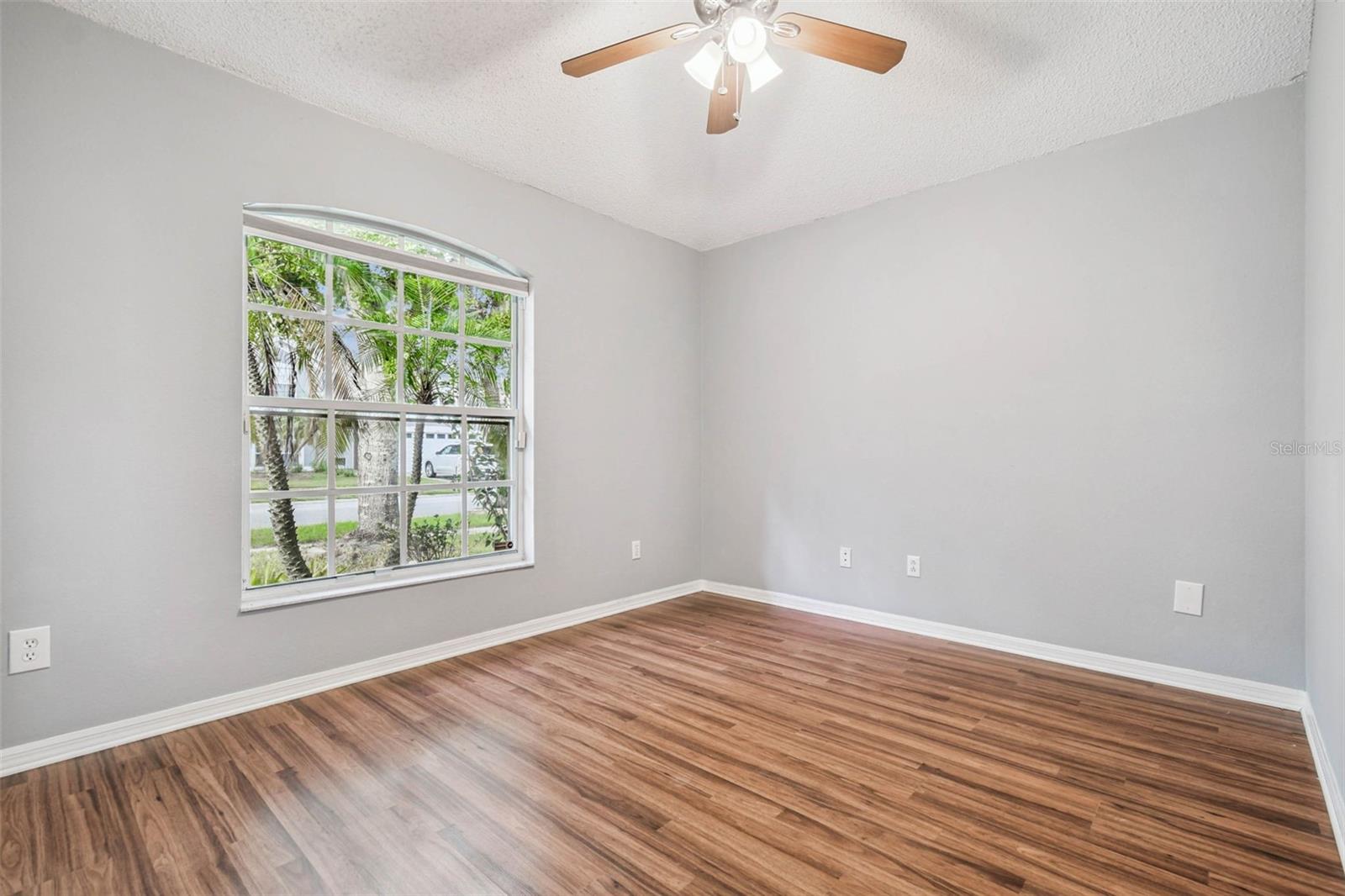 5646 PADDOCK TRAIL DR