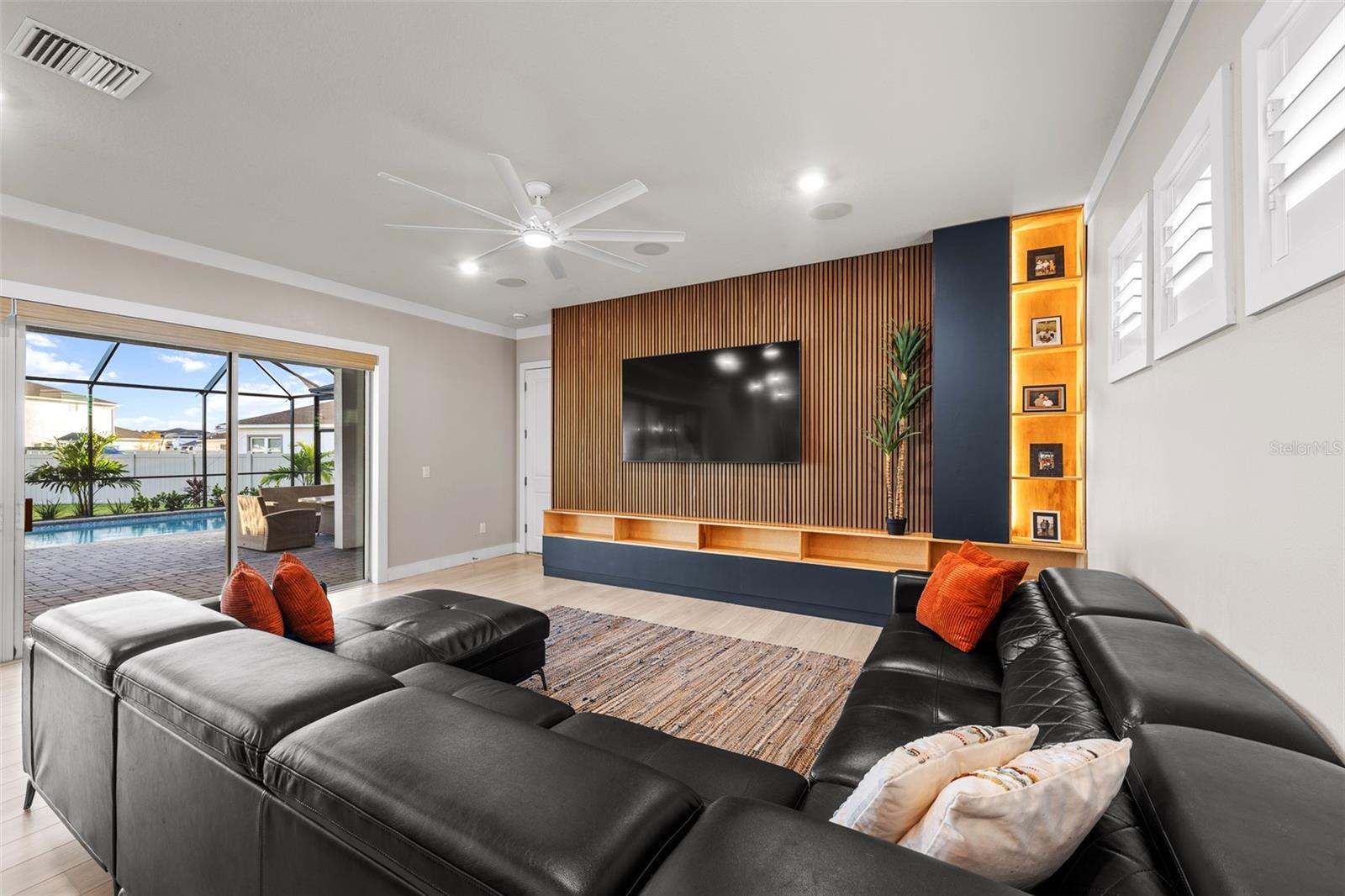 8714 DRUMMER PLANK DR