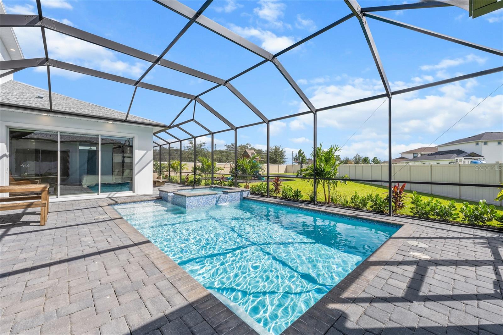 8714 DRUMMER PLANK DR