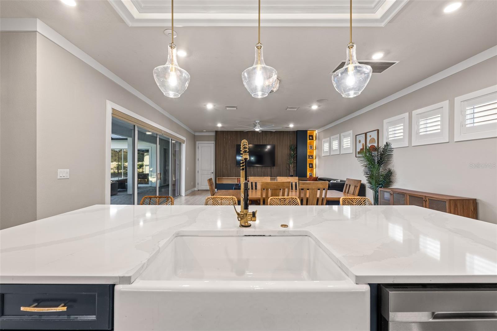 8714 DRUMMER PLANK DR