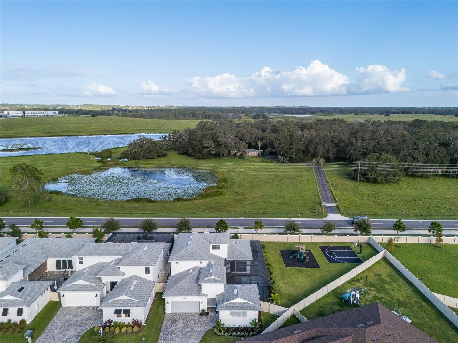 8714 DRUMMER PLANK DR