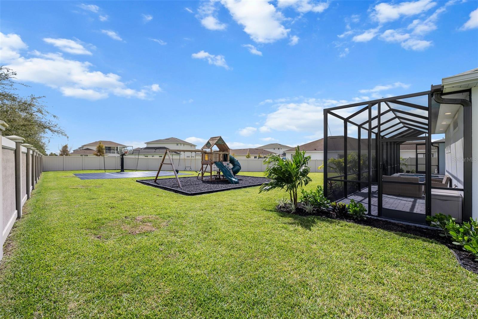 8714 DRUMMER PLANK DR