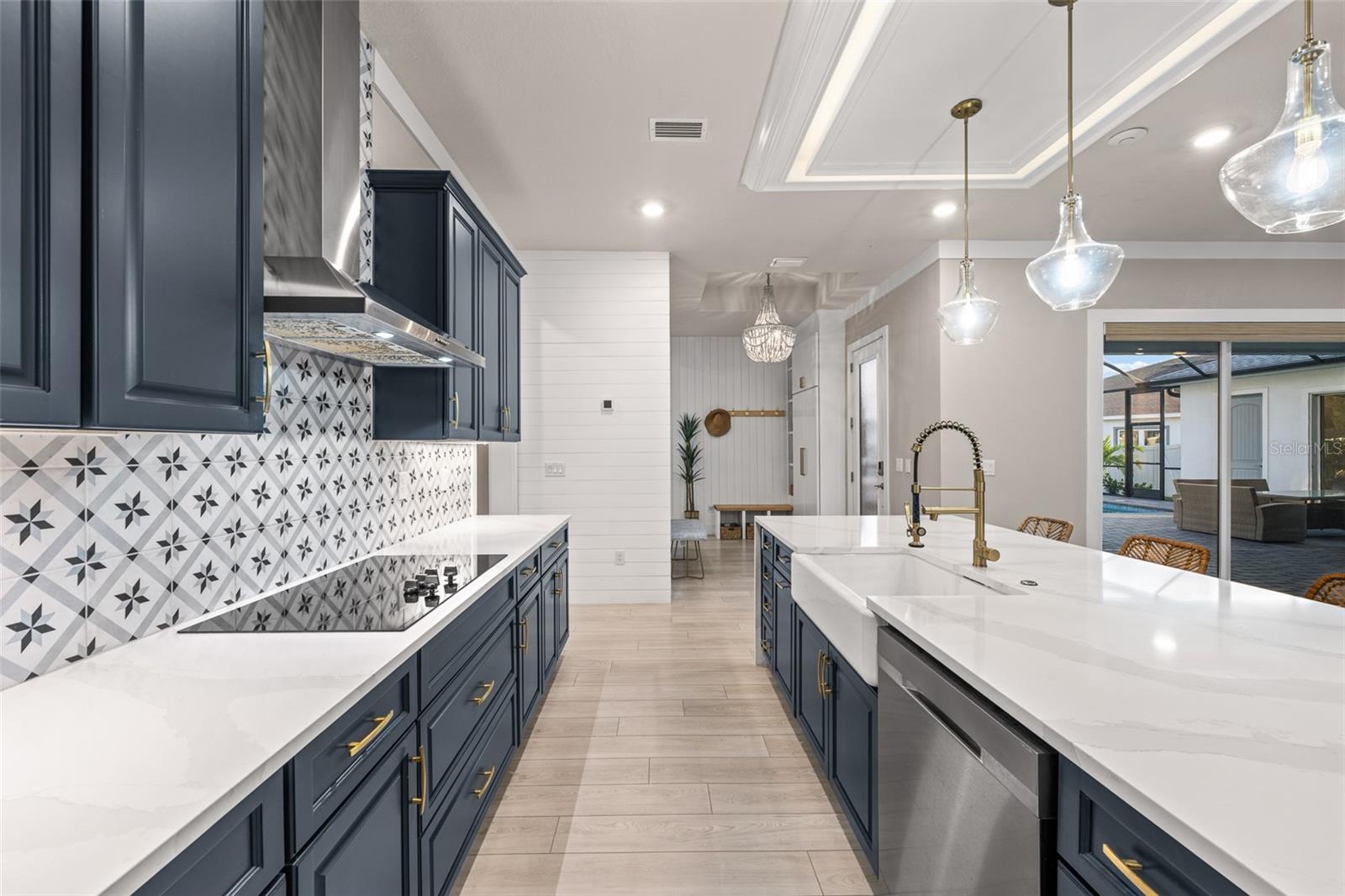 8714 DRUMMER PLANK DR