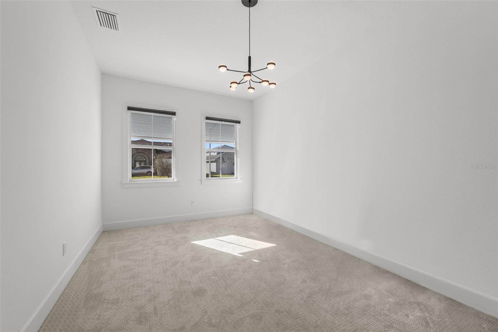 9185 SANDERS TREE LOOP