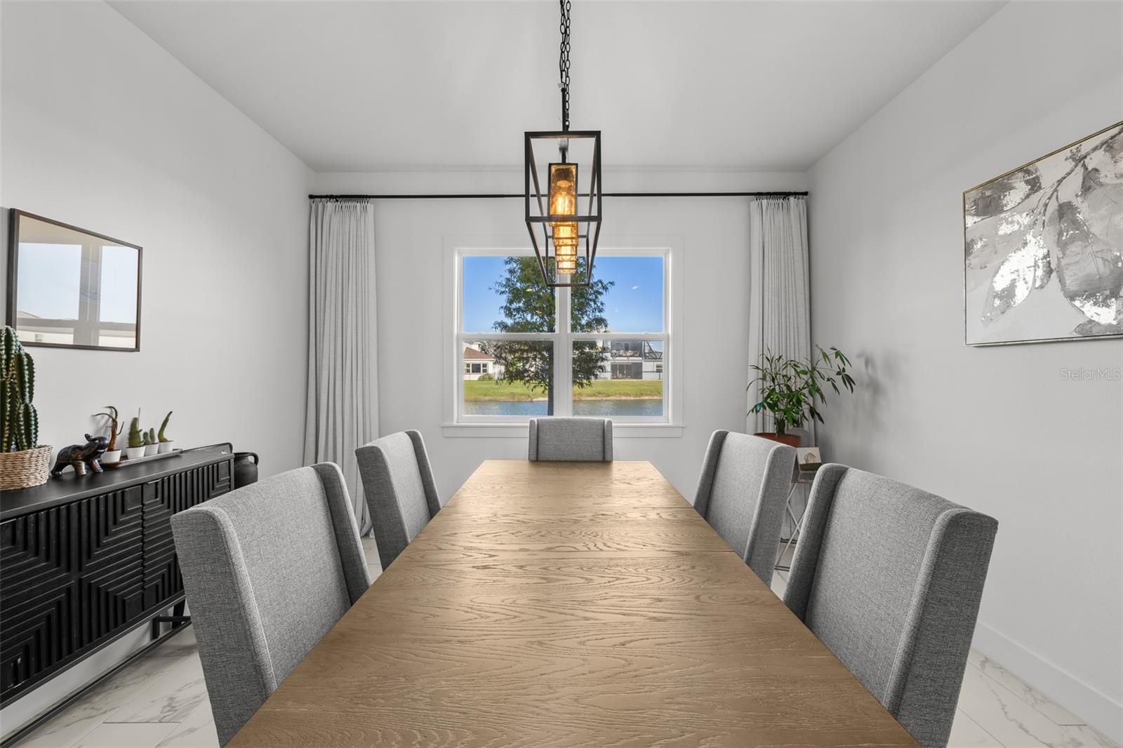 9185 SANDERS TREE LOOP