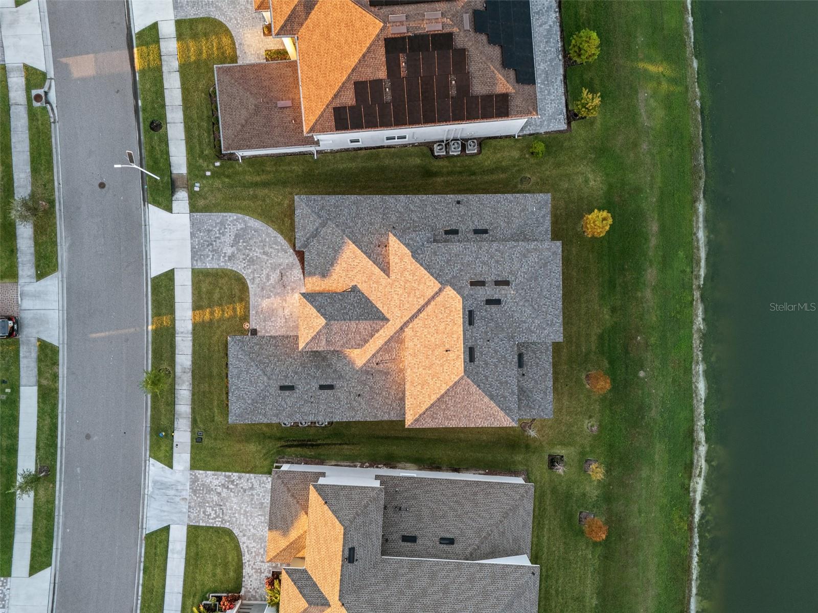 9185 SANDERS TREE LOOP