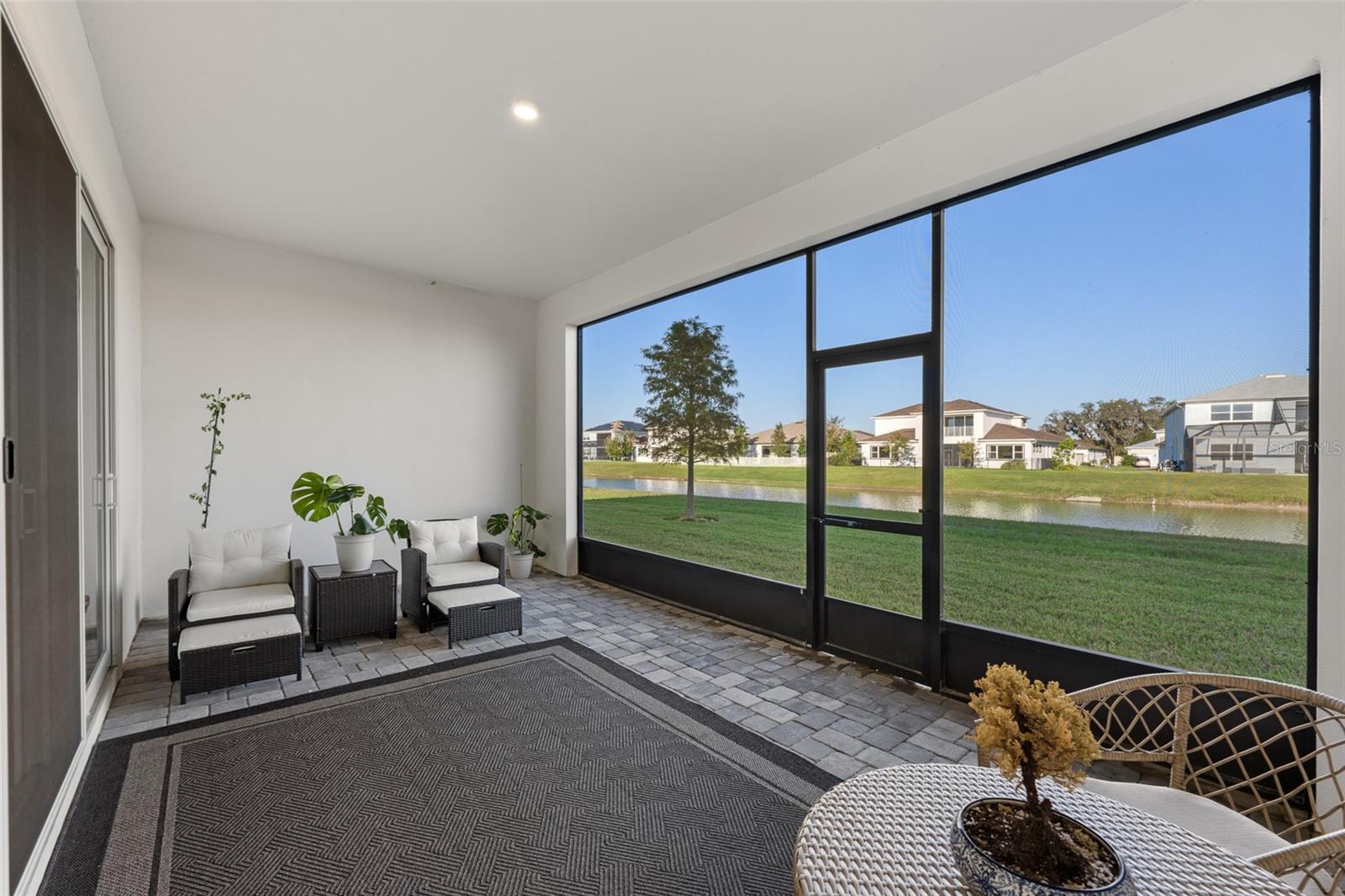 9185 SANDERS TREE LOOP