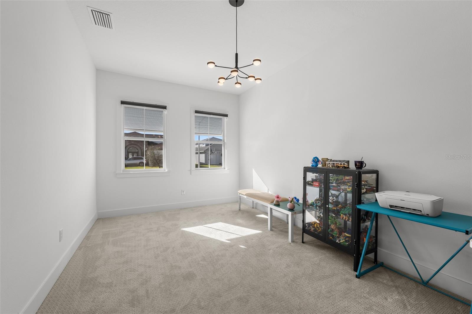 9185 SANDERS TREE LOOP