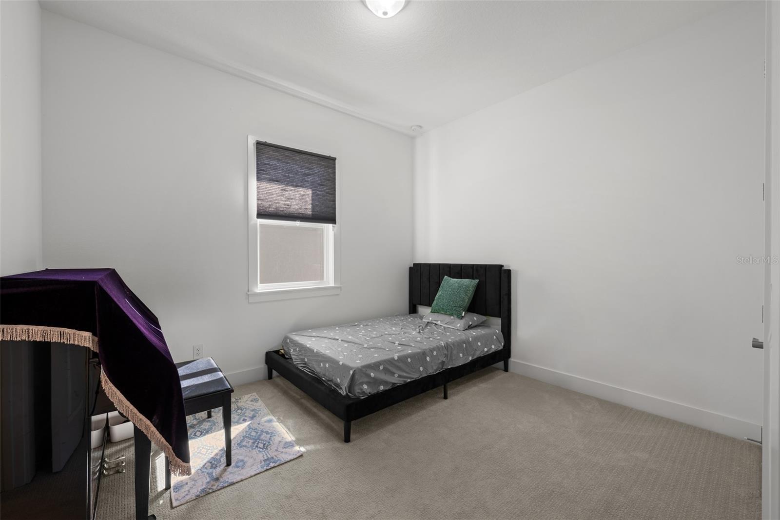 9185 SANDERS TREE LOOP