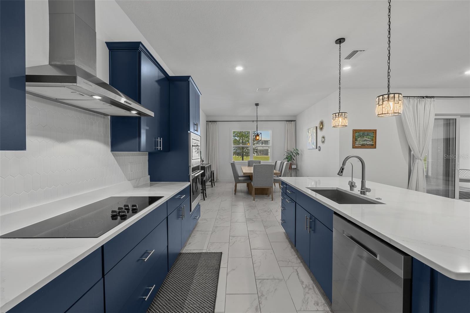 9185 SANDERS TREE LOOP