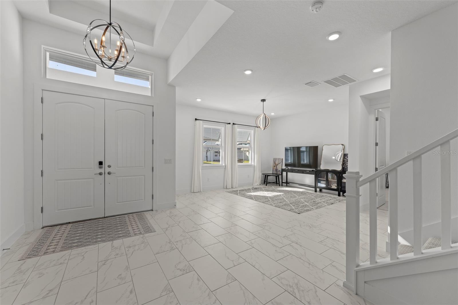 9185 SANDERS TREE LOOP